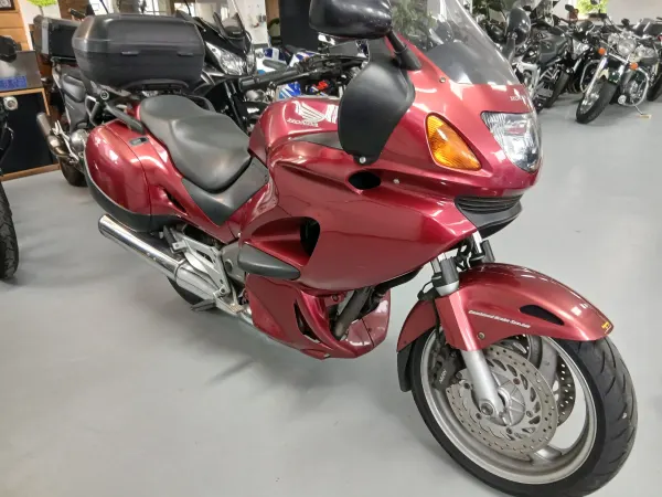 2005 Honda NT650 Deauville . Super Mooi . 2005 . - € 2.250 (1/1)