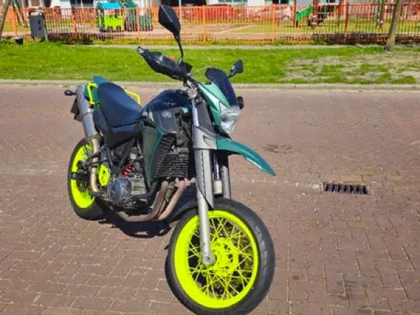 2006 Yamaha XT 660 - Bidding (1/1)