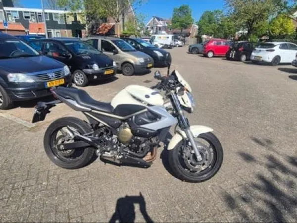 Year unknown Yamaha XJ 6 - €3,300 · Bidding (1/1)