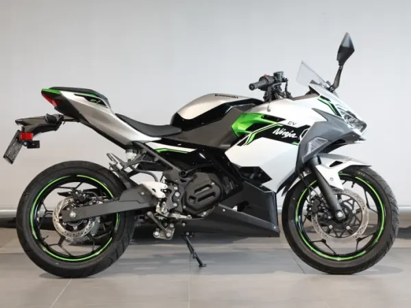 2024 Kawasaki Ninja E-1 - € 5.840 (1/1)