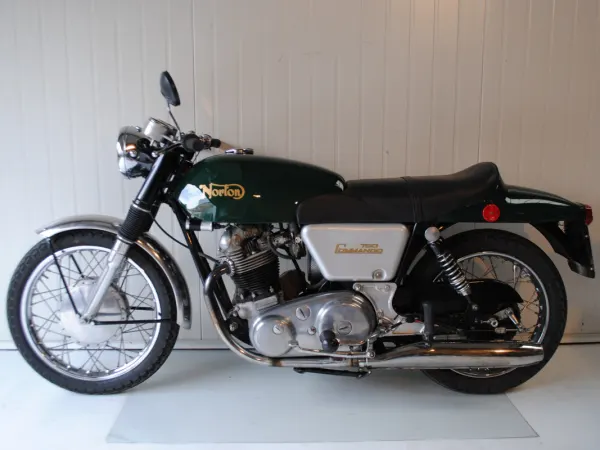 1968 Norton Commando Fastback 750 - € 12.450 (1/1)