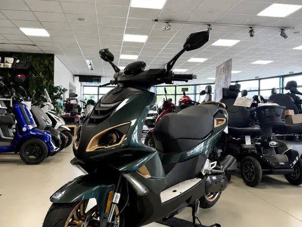 Bouwjaar onbekend Peugeot Speedfight 4 Sportline - € 3.299 (1/1)