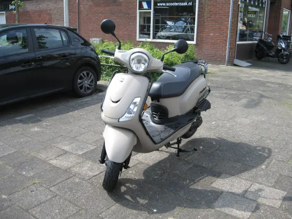 Bouwjaar onbekend SYM Fiddle II - € 3.995 (1/1)