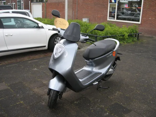 Bouwjaar onbekend Yadea C1S - € 2.649 (1/1)