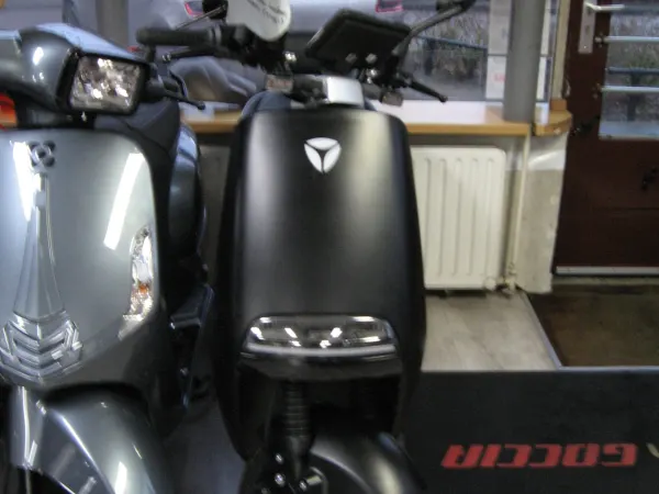 Bouwjaar onbekend Yadea G5 - € 2.398 (1/1)