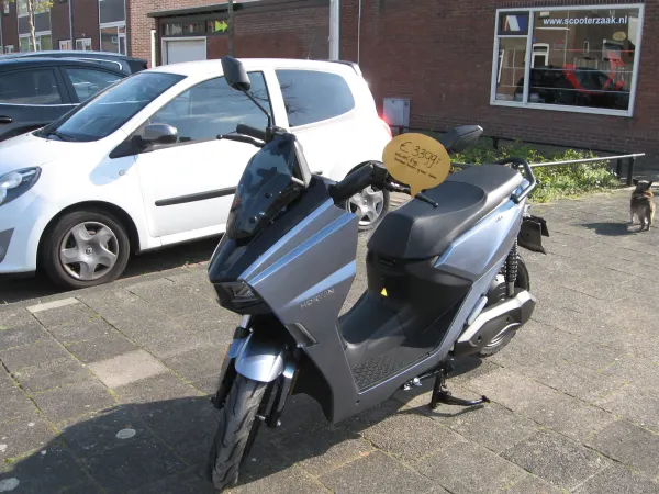 Bouwjaar onbekend Horwin SK1 - € 2.699 (1/1)