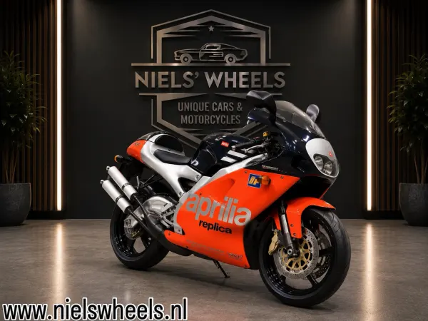 1998 Aprilia RS250 ‘’Rossifumi’’ I 1998 I 6550km I Zeldzaam I BTW - € 16.250 (1/1)