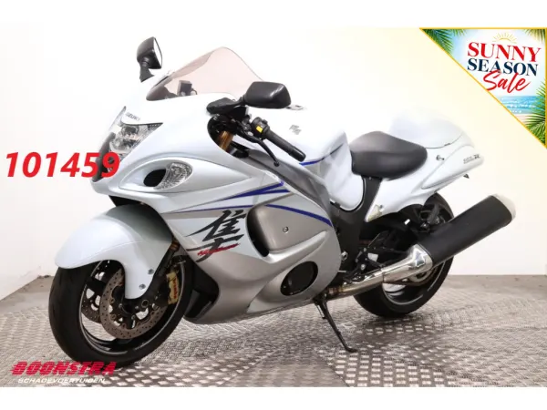 2016 Suzuki GSX 1300 R Hayabusa ABS Heizgriffe 6.735 km! - € 10.975 (1/1)