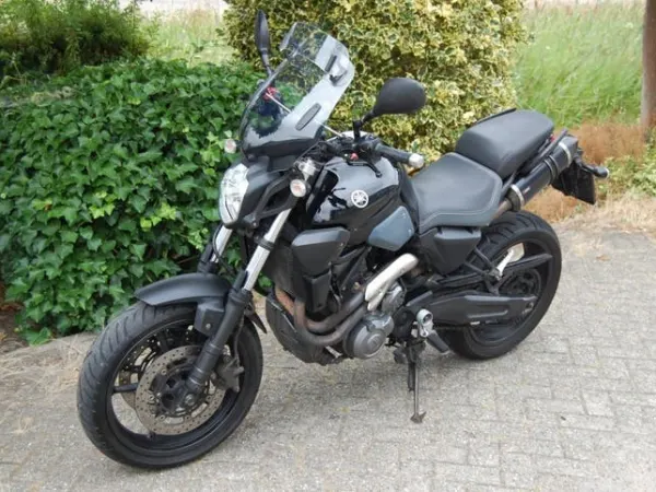 2010 Yamaha MT-03 Naked (bj 2010) - € 3.750 (1/1)