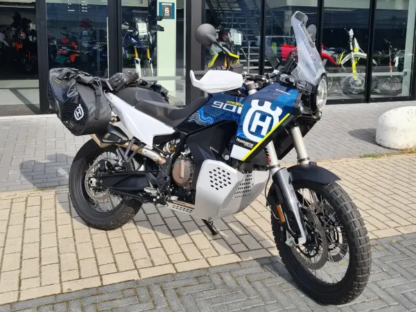 2023 Husqvarna Norden 901 - €14,000 (1/1)