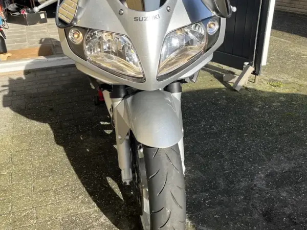 2003 Suzuki SV 1000 - € 2.750 (1/1)