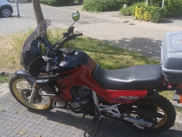 1994 Honda Transalp XL600V - € 2.850 (1/1)
