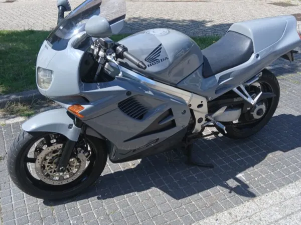 1995 Honda VFR750 F RC36 - € 2.650 (1/1)
