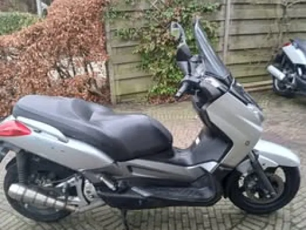 2009 Yamaha Xmax 250i - €1,950 (1/1)