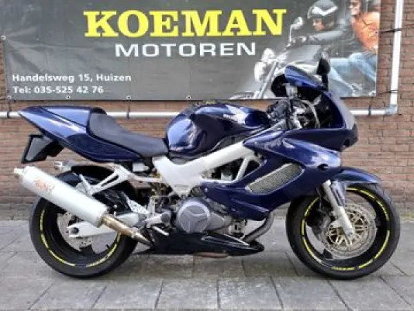 2001 Honda VTR 1000 F Firestorm - €2,450 (1/1)