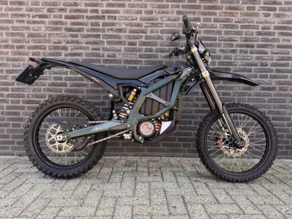 2023 Sur-Ron Ultrabee-Elektrische Enduro / 2 accu’s ! - € 5.999 (1/1)