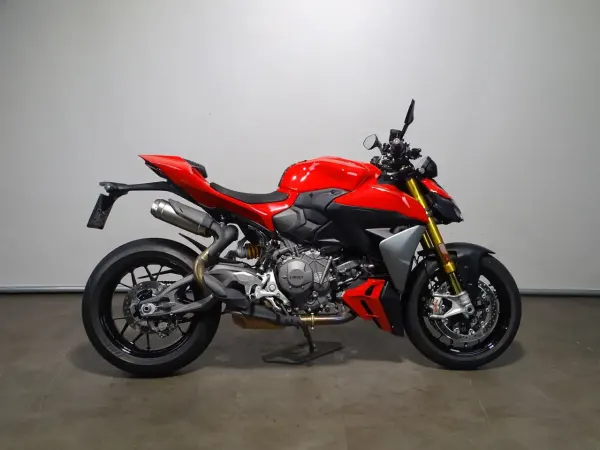 2026 Ducati Streetfighter V2 - € 18.990 (1/1)