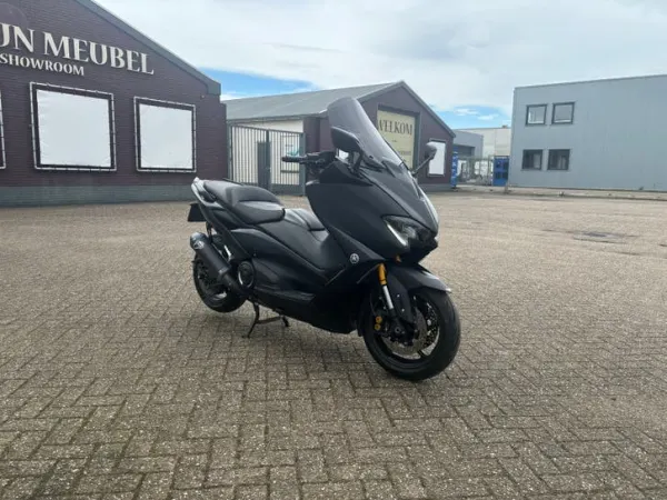 2020 Yamaha Tmax 560 Tech Max Termignoni vol Opties - € 10.450 (1/1)