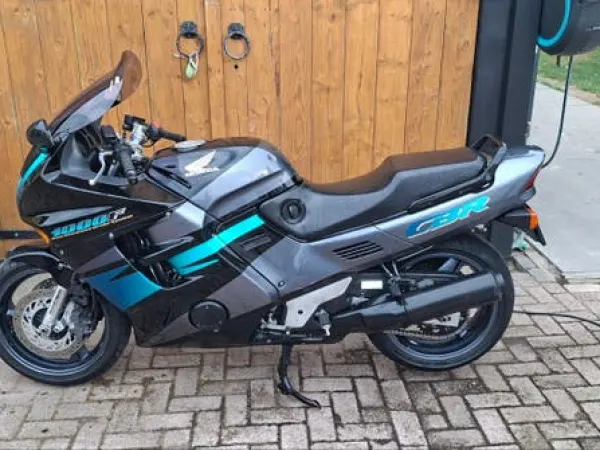 1995 Honda CBR 1000 F - Gereserveerd (1/1)