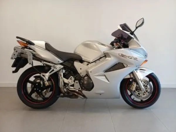 2002 Honda VFR 800 Vtec ABS - € 3.950 (1/1)