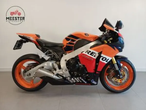 2011 Honda CBR 1000 RR Fireblade C-ABS - € 7.950 (1/1)