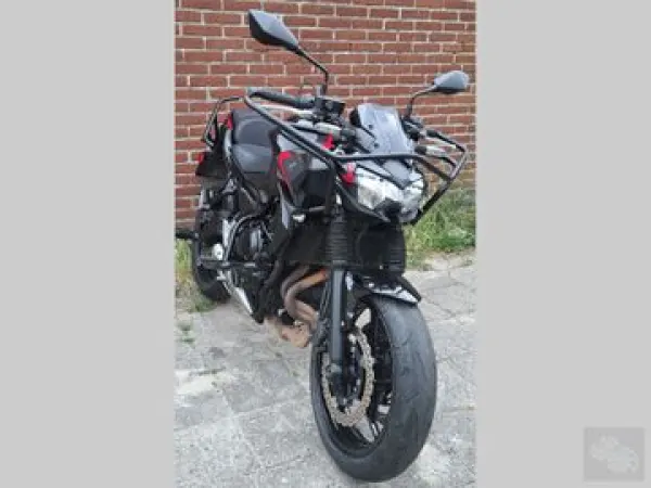 2023 Kawasaki Z650 - € 5.716 (1/1)