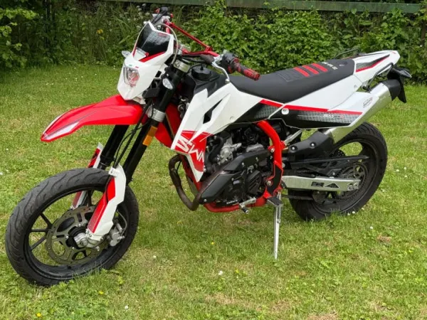 2023 SWM SM 125 R Supermoto-Perfect Voor A1 rijbewijs! - €3,000 · Bidding (1/1)