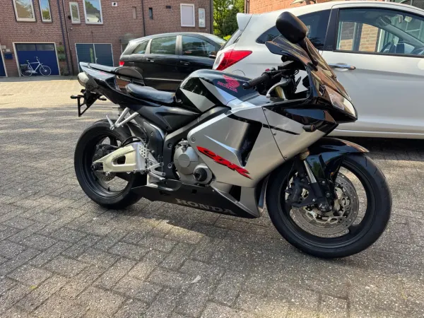 2005 Honda CBR 600 - € 4.500 (1/1)