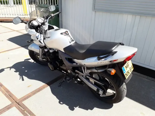 2001 Kawasaki ZR - 7 - € 1.300 (1/1)