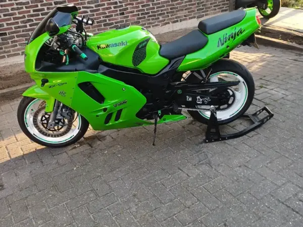 1994 Kawasaki Ninja ZX-9R - € 2.500 (1/1)