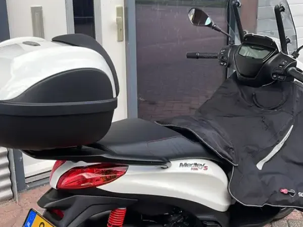 2022 Piaggio Medley 125 - € 3.000 (1/1)