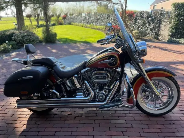 2014 Harley-Davidson Deluxe - € 18.300 (1/1)