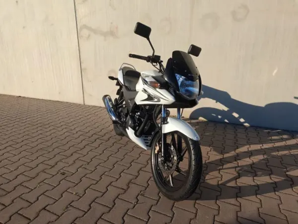 2015 Honda CBF 125 - € 2.195 (1/1)