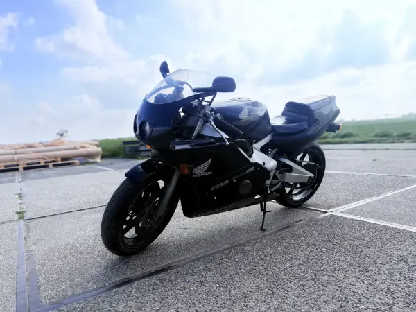 1992 Honda CBR 400 - € 3.000 (1/1)