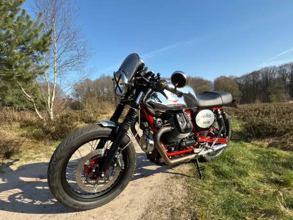 2012 Moto Guzzi V7 Sport - € 6.200 (1/1)