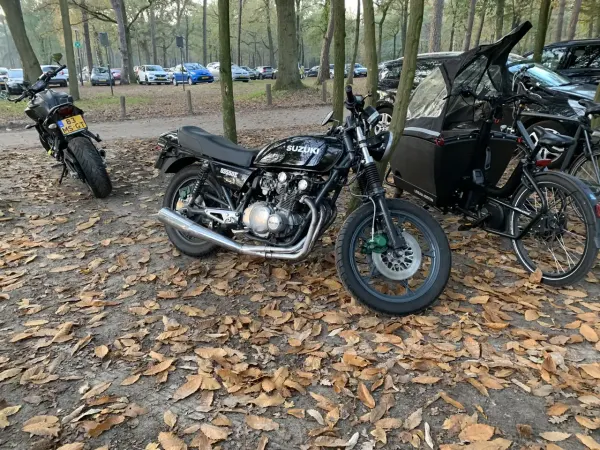 1984 Suzuki GS 550 - € 1.075 (1/1)