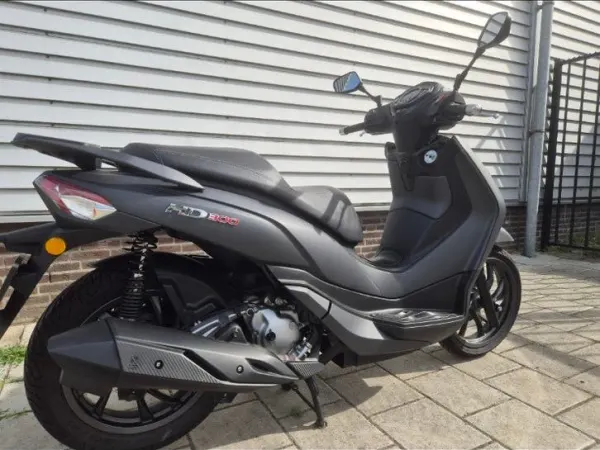 Bouwjaar onbekend SYM HD 300 ABS 2020 | 8.111 km | Nieuwstaat | Michelin City - € 2.995 (1/1)