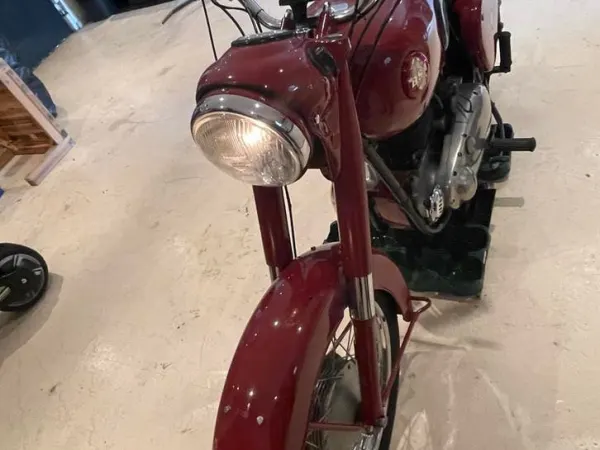 1956 BSA B 31 - €5,000 · Bidding (1/1)