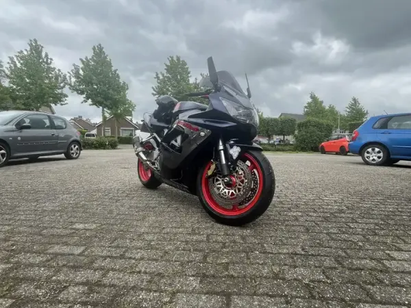 2001 Honda Fireblade - € 4.000 (1/1)