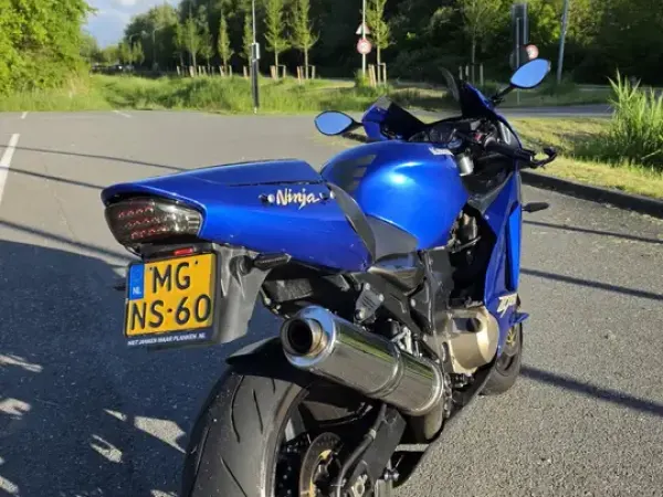 2002 Kawasaki Ninja ZX-12R - € 4.000 (1/1)