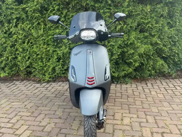 2016 Vespa Sprint 50 - € 3.000 (1/1)