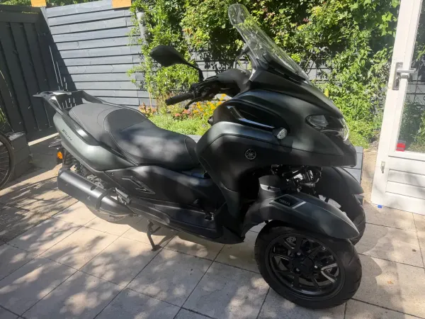 2021 Yamaha TriCity - € 8.500 (1/1)