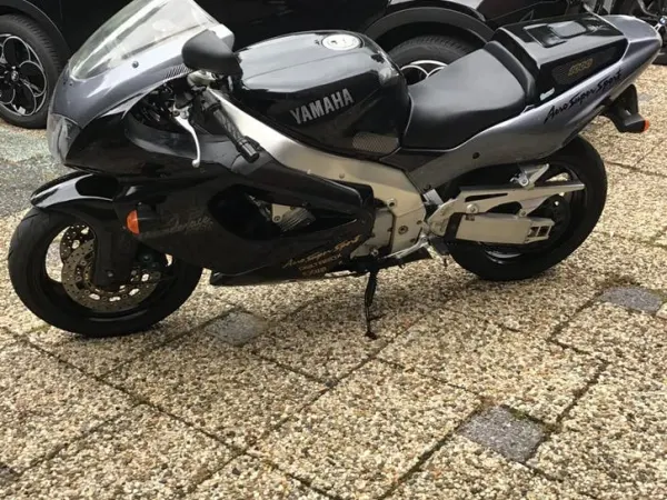 1996 Yamaha YZF 1000 - € 1.750 (1/1)