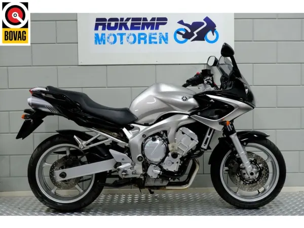 2004 Yamaha FZ 6 N Fazer - €3,299 (1/1)