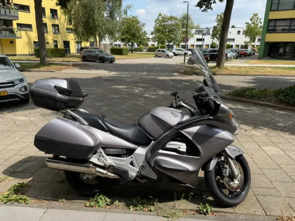 2003 Honda ST 1300 - €2,750 (1/1)
