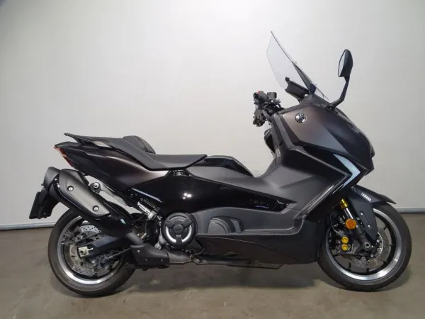2025 Yamaha Tmax Tech Max - € 15.190 (1/1)