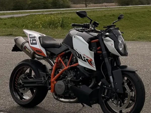 2010 KTM 990 Super Duke - € 5.600 (1/1)