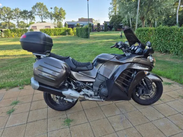 Bouwjaar onbekend Kawasaki GTR 1400 - € 5.500 · Bieden (1/1)