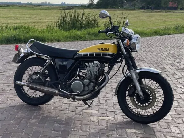 2016 Yamaha SR 400 - €3,500 · Bidding (1/1)