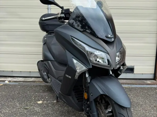 Year unknown Kymco Xtown 125cc Motorscooter Belgie Import 2018 - €1,250 · Bidding (1/1)